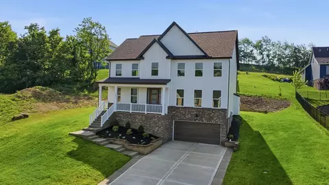 137 Morningstar Dr, Belle Vernon, PA 15012