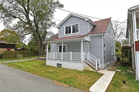 12 Belmont Ave, Finleyville, PA 15332