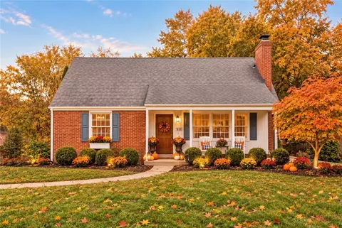 105 Louisiana Ln, Venetia, PA 15367