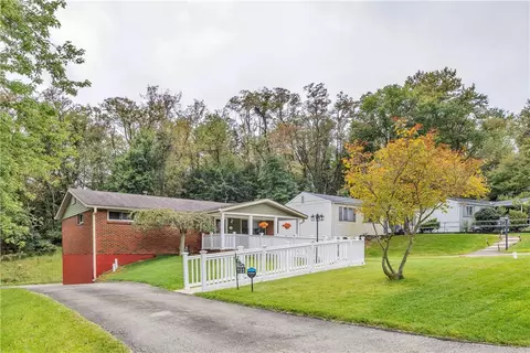 725 Bilberry Rd, Monroeville, PA 15146