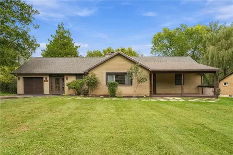 9175 Hubbard Rd, Allison Park, PA 15101