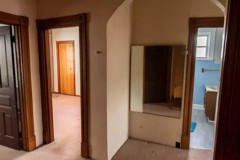 Entry Way - 855 Jackson, Monaca, PA 15061 photo 4 of 8