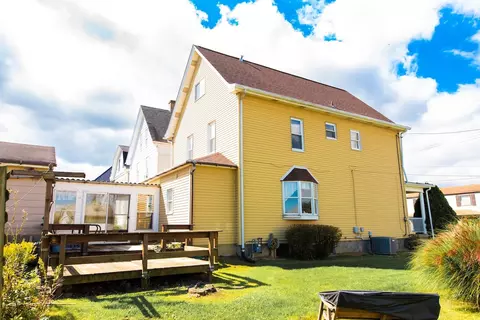 Exterior - 855 Jackson, Monaca, PA 15061 photo 4 of 9