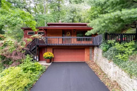 486 Woodlawn, Jeannette, PA 15644