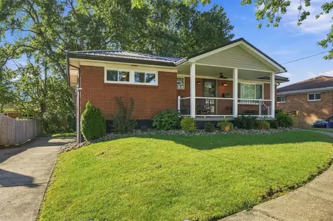 302 Duke Ln, Monroeville, PA 15146