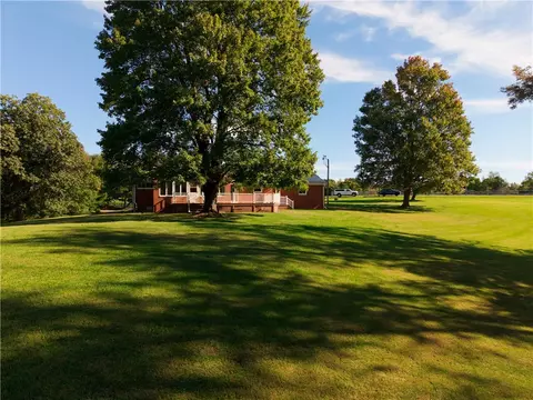 Exterior - 174 Mowry Rd, Monaca, PA 15061 photo 11 of 12