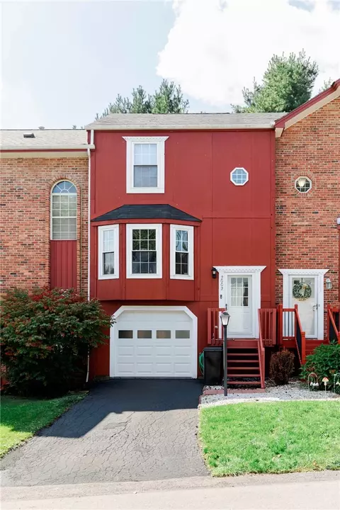 2002 Timber Trl, Imperial, PA 15126