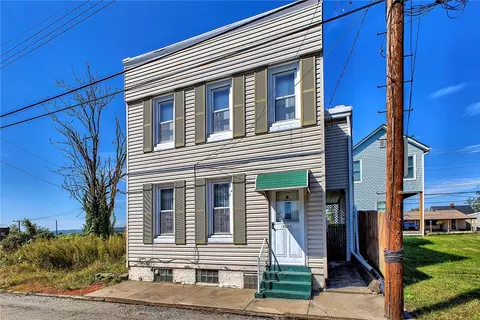 2405 Cronemeyer St, Mckeesport, PA 15132