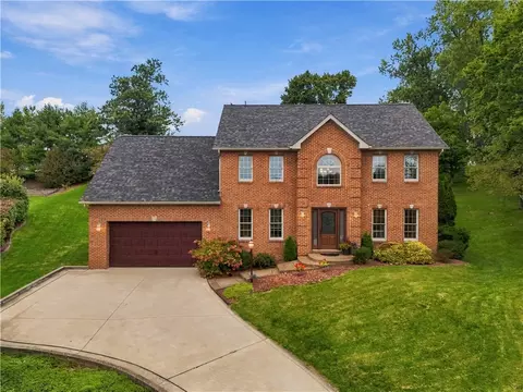 721 Stonebridge Dr, North Huntingdon, PA 15642