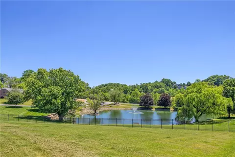 View/Area - 7 Hawthorne Ln, Irwin, PA 15642 photo 1 of 7