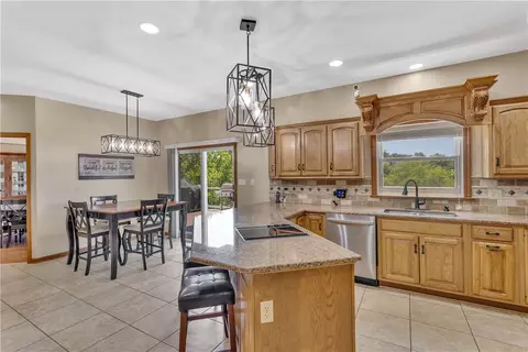 Kitchen - 7 Hawthorne Ln, Irwin, PA 15642 photo 1 of 3