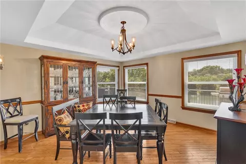 Dining - 7 Hawthorne Ln, Irwin, PA 15642 photo 1 of 1