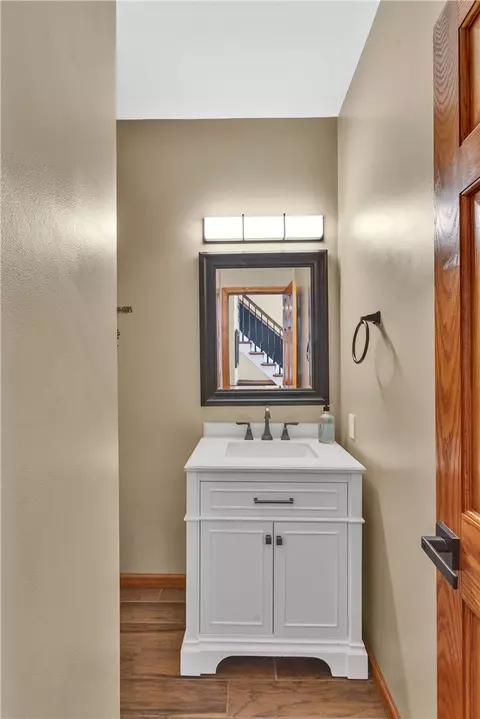 Bath - 7 Hawthorne Ln, Irwin, PA 15642 photo 1 of 5