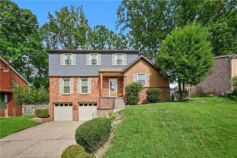 139 N Jamestown Rd, Coraopolis, PA 15108