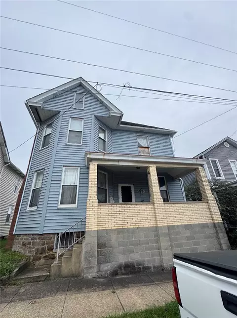 415 Saint Clair St, Latrobe, PA 15650