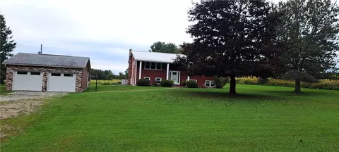 2673 Winslow Rd, Punxsutawney, PA 15767