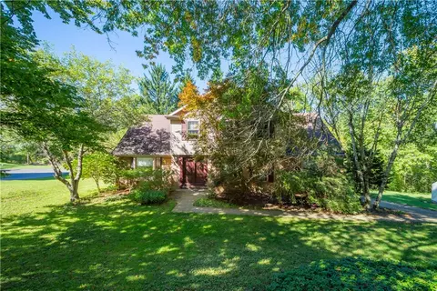 1693 Hathaway, Pittsburgh, PA 15241