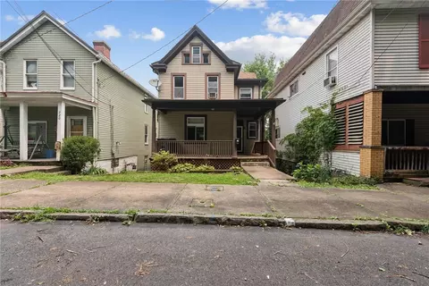 718 Lookout Ave, Charleroi, PA 15022