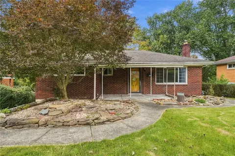 146 W Patty Ln, Monroeville, PA 15146