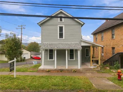 413 N Market St, Ligonier, PA 15658