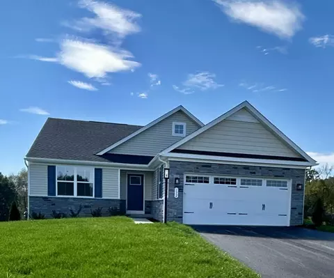 132 Acorn Dr, Sarver, PA 16055