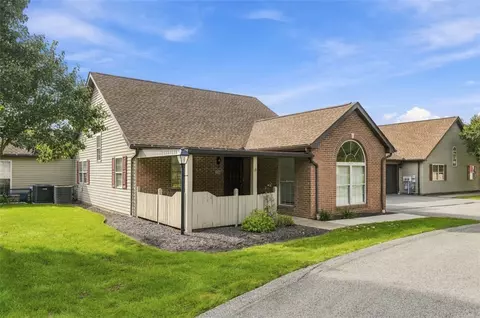 133 Barrington Dr, Oakdale, PA 15071
