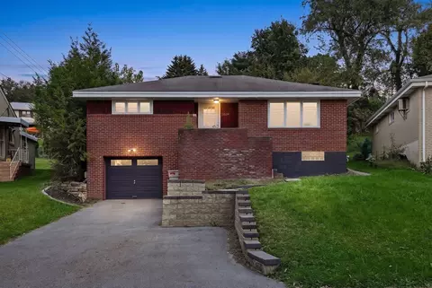 2019 Arnold Acres Dr, Pittsburgh, PA 15205