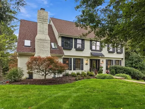 2630 Fountain Hills Dr, Wexford, PA 15090
