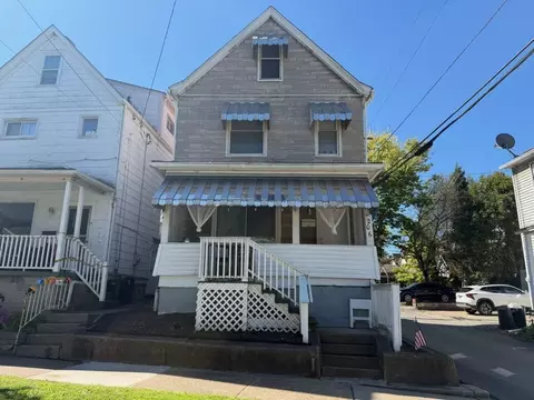 206 Sherman Ave, Vandergrift, PA 15690
