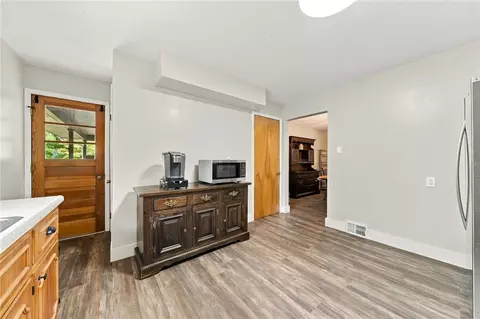 Entry Way - 343 Walker Rd, Apollo, PA 15613 photo 1 of 1