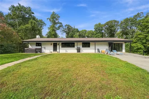 343 Walker Rd, Apollo, PA 15613