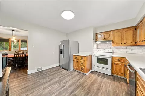 Kitchen - 343 Walker Rd, Apollo, PA 15613 photo 3 of 3