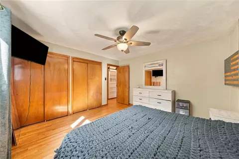 Bedroom - 343 Walker Rd, Apollo, PA 15613 photo 2 of 7