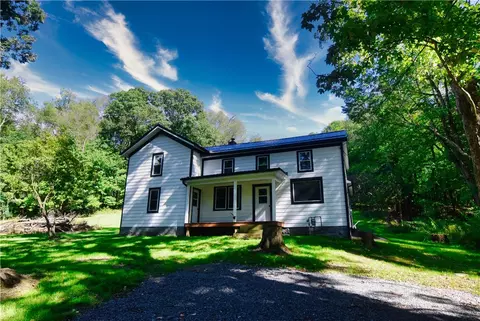 1930 Utica Rd Utica, Utica, PA 16362