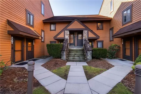 2504 Swiss Mountain Dr, Champion, PA 15622