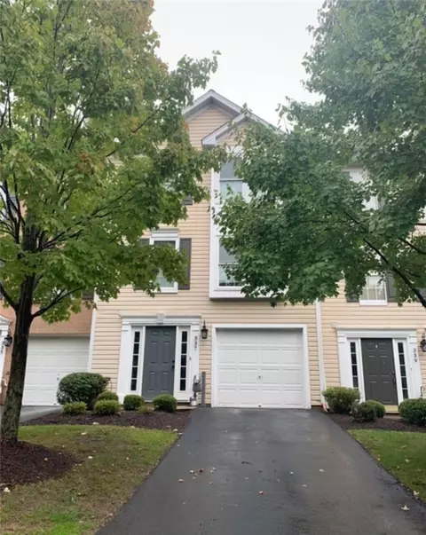 337 Murrays Ln, Pittsburgh, PA 15234