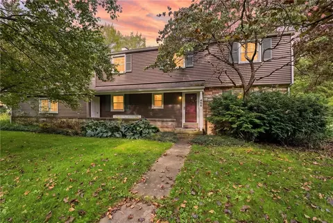 425 Vogan Dr, Mercer, PA 16137