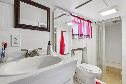Bath - 107 Hillview Rd, Clairton, PA 15025 photo 2 of 2