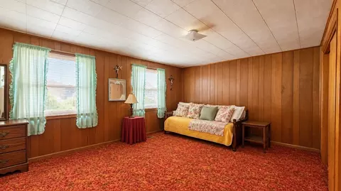 Bedroom - 429 Longfellow St, Vandergrift, PA 15690 photo 3 of 4