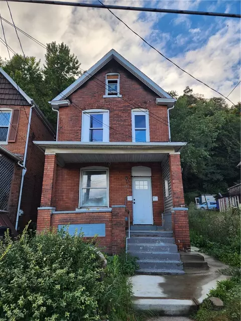 229 Freeport Rd, Creighton, PA 15030