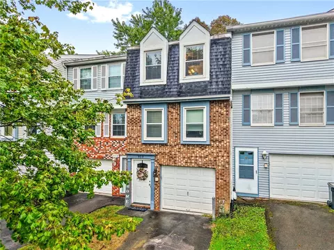 939 Lynwood Ct, Cranberry Township, PA 16066