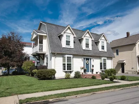401 Center, Zelienople, PA 16063