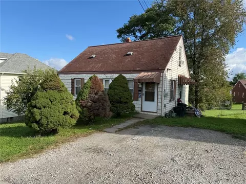 59 Wayne St, Uniontown, PA 15401
