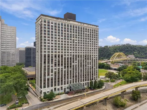 320 Fort Duquesne Blvd #24N, Pittsburgh, PA 15222