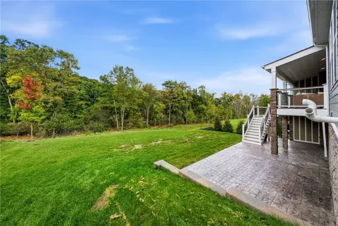 Exterior - 325 Crest Ln, Mars, PA 16046 photo 8 of 10