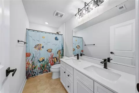 Bath - 325 Crest Ln, Mars, PA 16046 photo 5 of 7