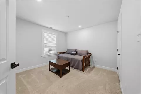 Bedroom - 325 Crest Ln, Mars, PA 16046 photo 5 of 6
