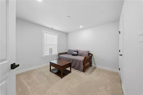 Bedroom - 325 Crest Ln, Mars, PA 16046 photo 5 of 6