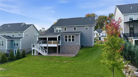 Exterior - 325 Crest Ln, Mars, PA 16046 photo 9 of 9