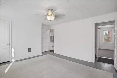 Bedroom - 1813 Eberhardt St, Pittsburgh, PA 15212 photo 4 of 8
